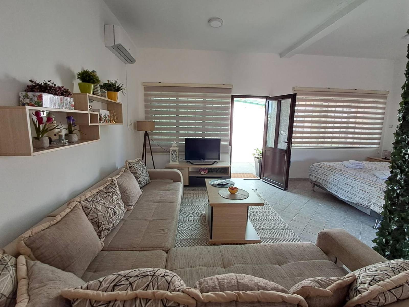 Olive Apartment 波德戈里察 外观 照片